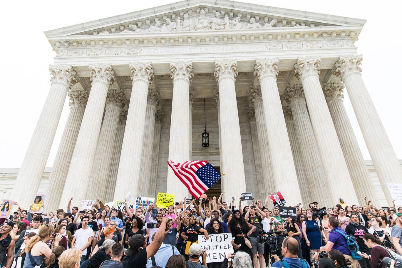 Featured photo for The SCOTUS Decision on Roe Means Funders Must Show Up Boldly